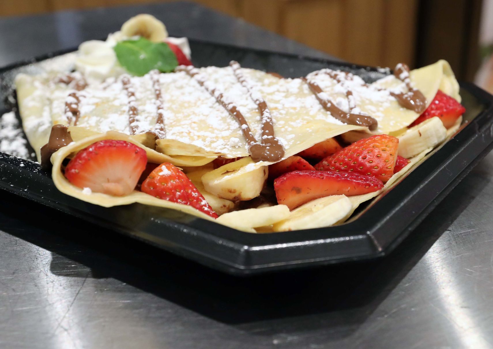 La Petite Creperie in Tropicana